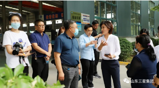 “聚焦九大工程 建设先进制造业强市 献礼二十大”邹平市行进式主题采访活动走进山东s36沙龙会集团