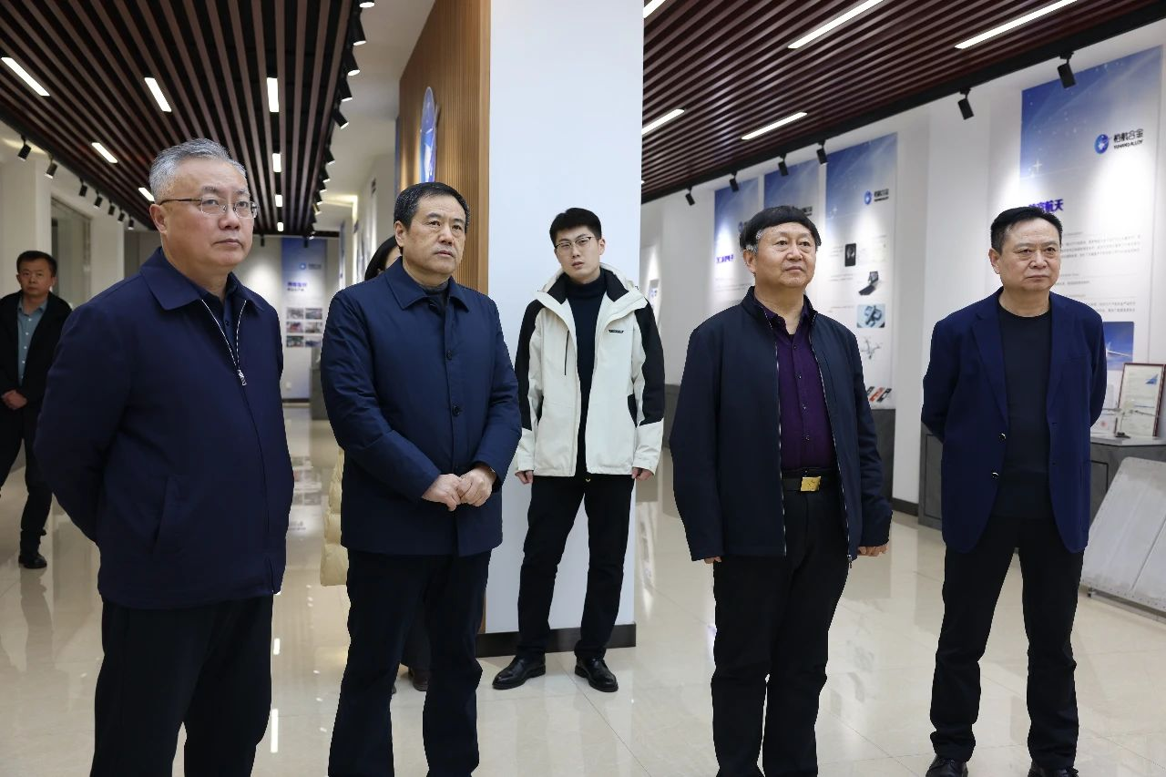 省国资委调研组来山东s36沙龙会集团调研