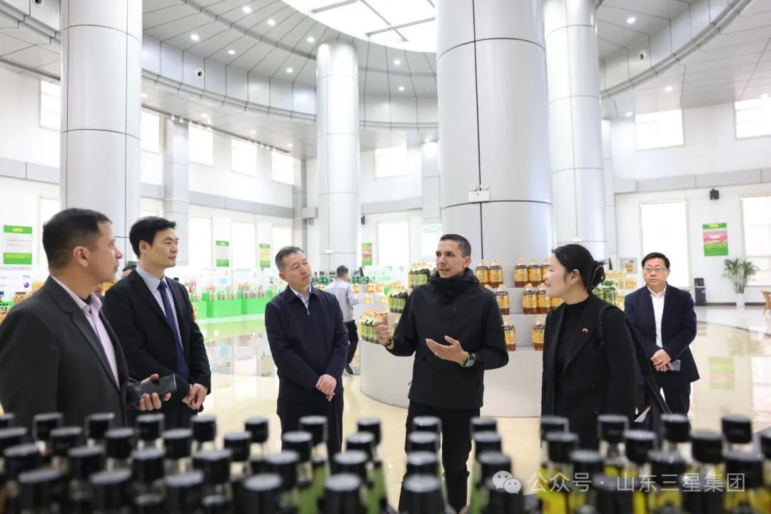 委内瑞拉Diana 食品公司总裁费利克斯·罗梅罗一行来山东s36沙龙会集团考察合作