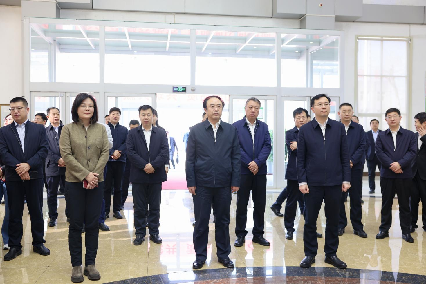 传承企业家精神 共铸高质量发展——滨州市属国资国企来山东s36沙龙会集团观摩调研