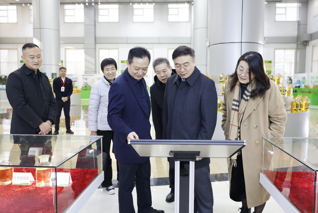 中国粮食经济学会会长韩卫江一行来山东s36沙龙会集团调研