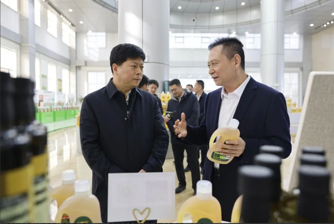 滨州市委常委、常务副市长胡薄来山东s36沙龙会集团调研