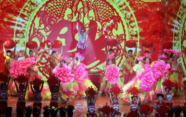 筑梦新s36沙龙会 奋进新时代 s36沙龙会集团2019年春节联欢晚会小年夜浓情上演